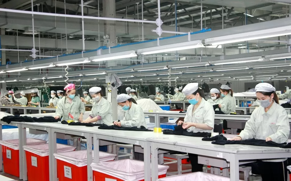 Ngành công nghiệp chế biến, chế tạo tăng tiêu thụ, giảm tồn kho