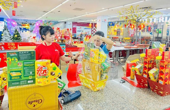 tp ho chi minh thang 1 doanh thu ban le hang hoa tang 75