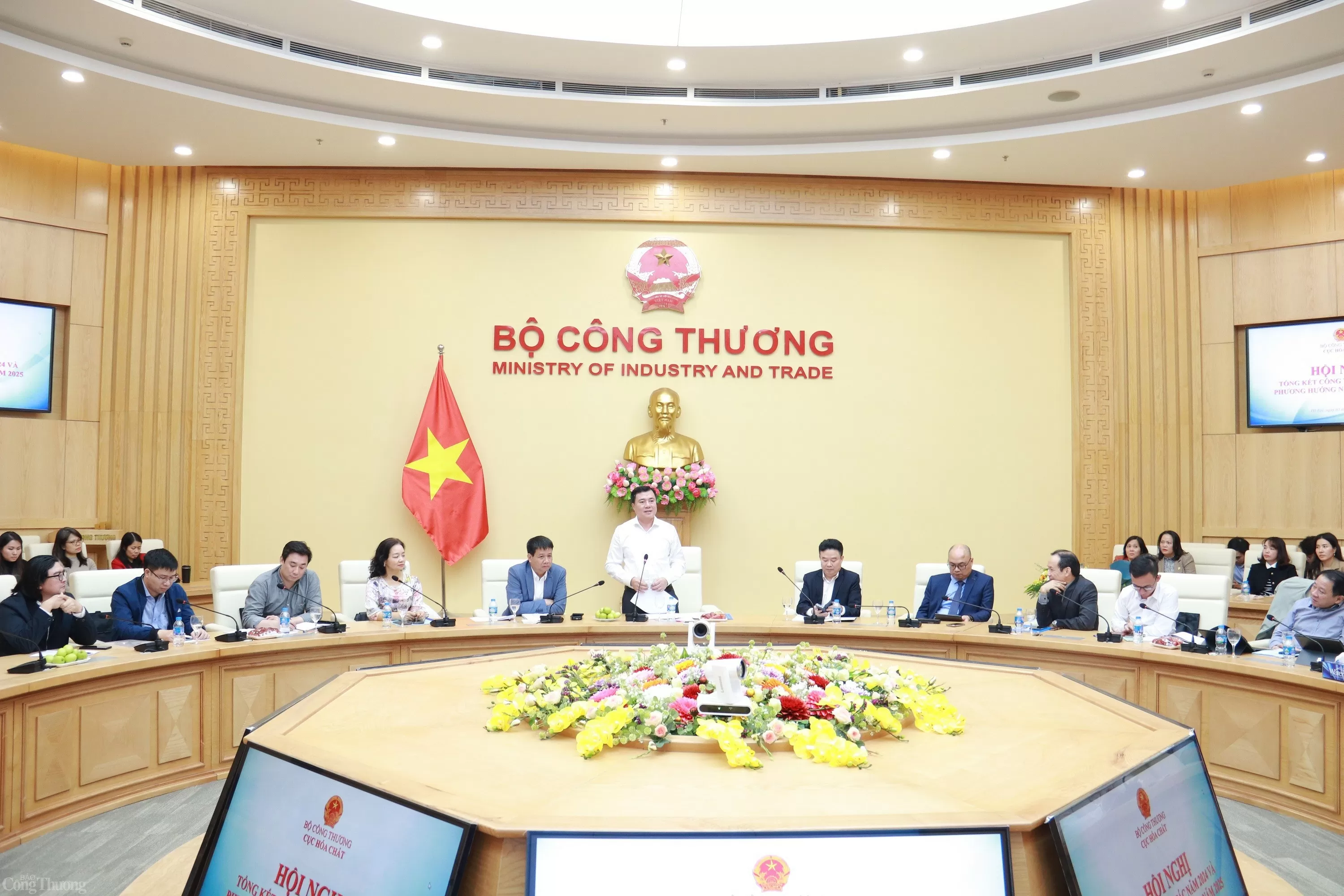 Thứ trưởng Nguyễn Sinh Nhật Tân: Cục Hoá chất có một năm