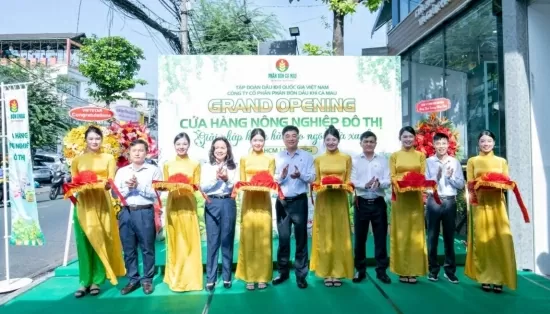 PVCFC khai trương cửa hàng Nông nghiệp đô thị đầu tiên