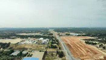Quảng Bình: Phát triển khu công nghiệp có trọng tâm, trọng điểm
