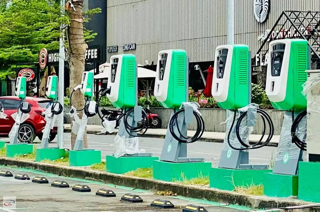 Trạm sạc điện liên tục mở rộng nhưng vẫn lo quy chuẩn, tiêu chuẩn