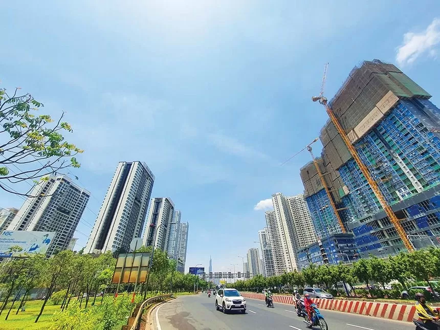 Yếu tố nào đẩy giá căn hộ tăng cao thời gian qua?