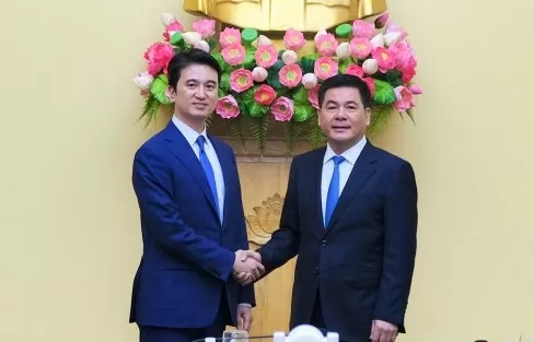 Bộ trưởng Nguyễn Hồng Diên làm việc với Tập đoàn SK