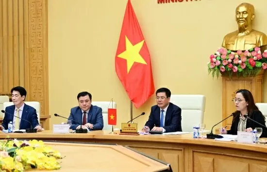 Bộ trưởng Nguyễn Hồng Diên điện đàm với Trưởng Đại diện thương mại Hoa Kỳ, khởi động đàm phán