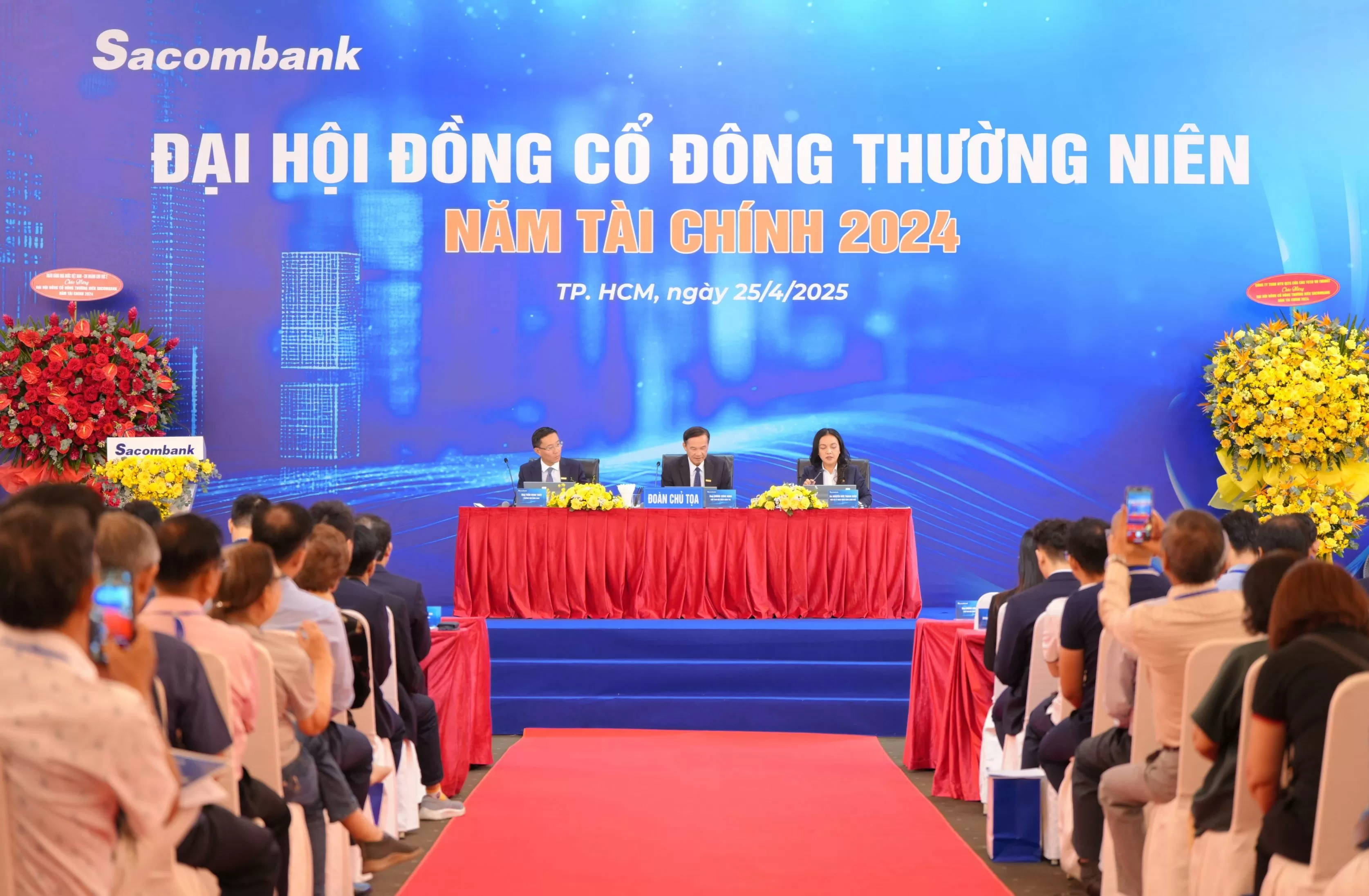 Sau 9 năm, Sacombank chia cổ tức cho cổ đông