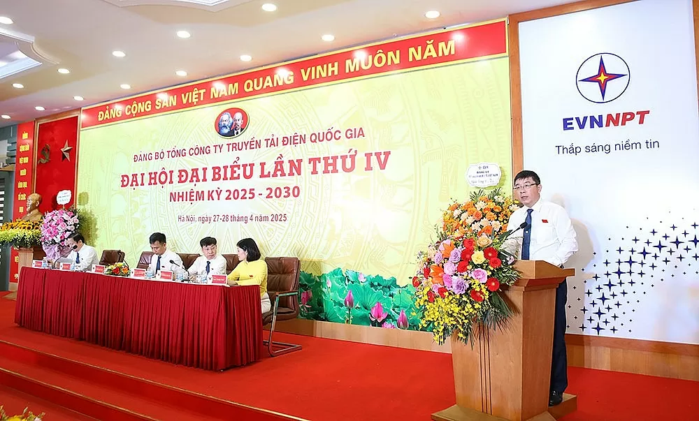 Giữ vững 'mạch máu' quốc gia: Đảng bộ EVNNPT bước vào kỳ mới với khí thế mới