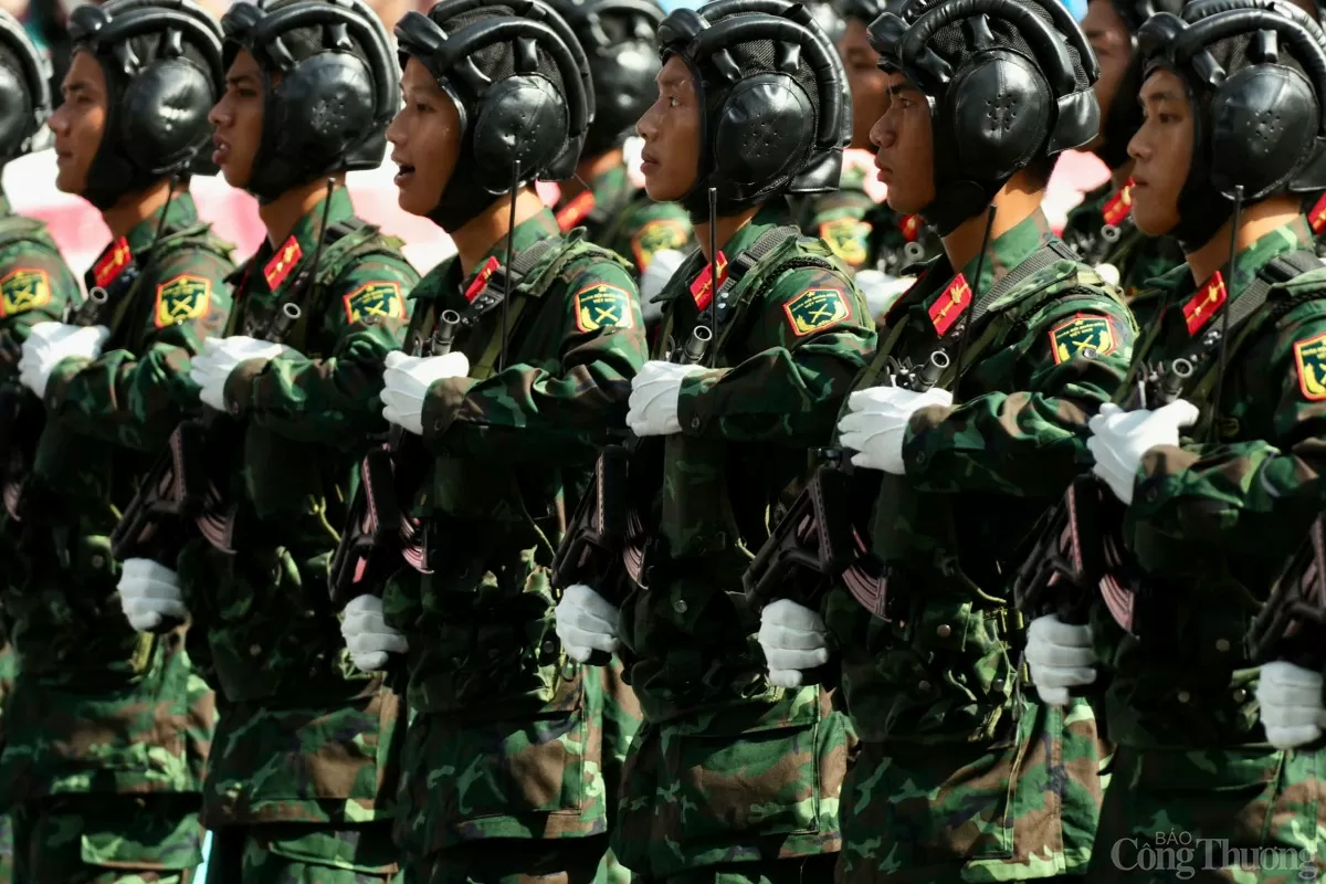 Hình ảnh ấn tượng diễu binh, diễu hành trước lễ 30/4 Hình ảnh ấn tượng diễu binh, diễu hành trước lễ 30/4