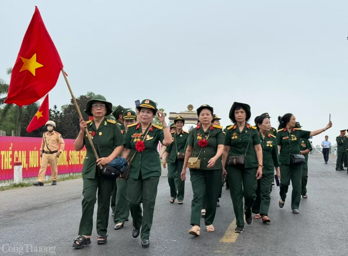 Đoàn cựu chiến binh tham gia buổi lễ