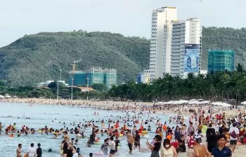 Kinh doanh ‘chặt chém’ du khách: Đừng để được một, mất mười