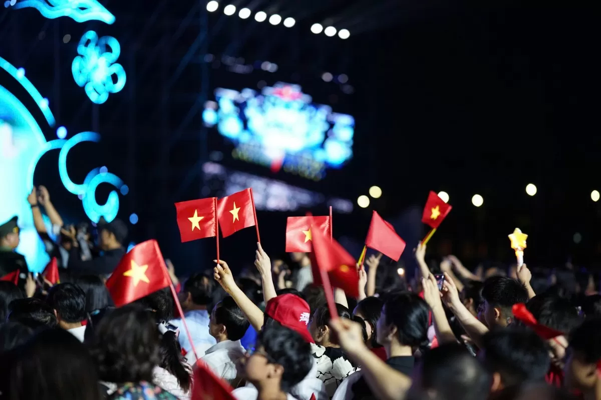 Hải Phòng: Hào hùng 70 năm giải phóng và đón nhận danh hiệu “Thành phố Anh hùng”
