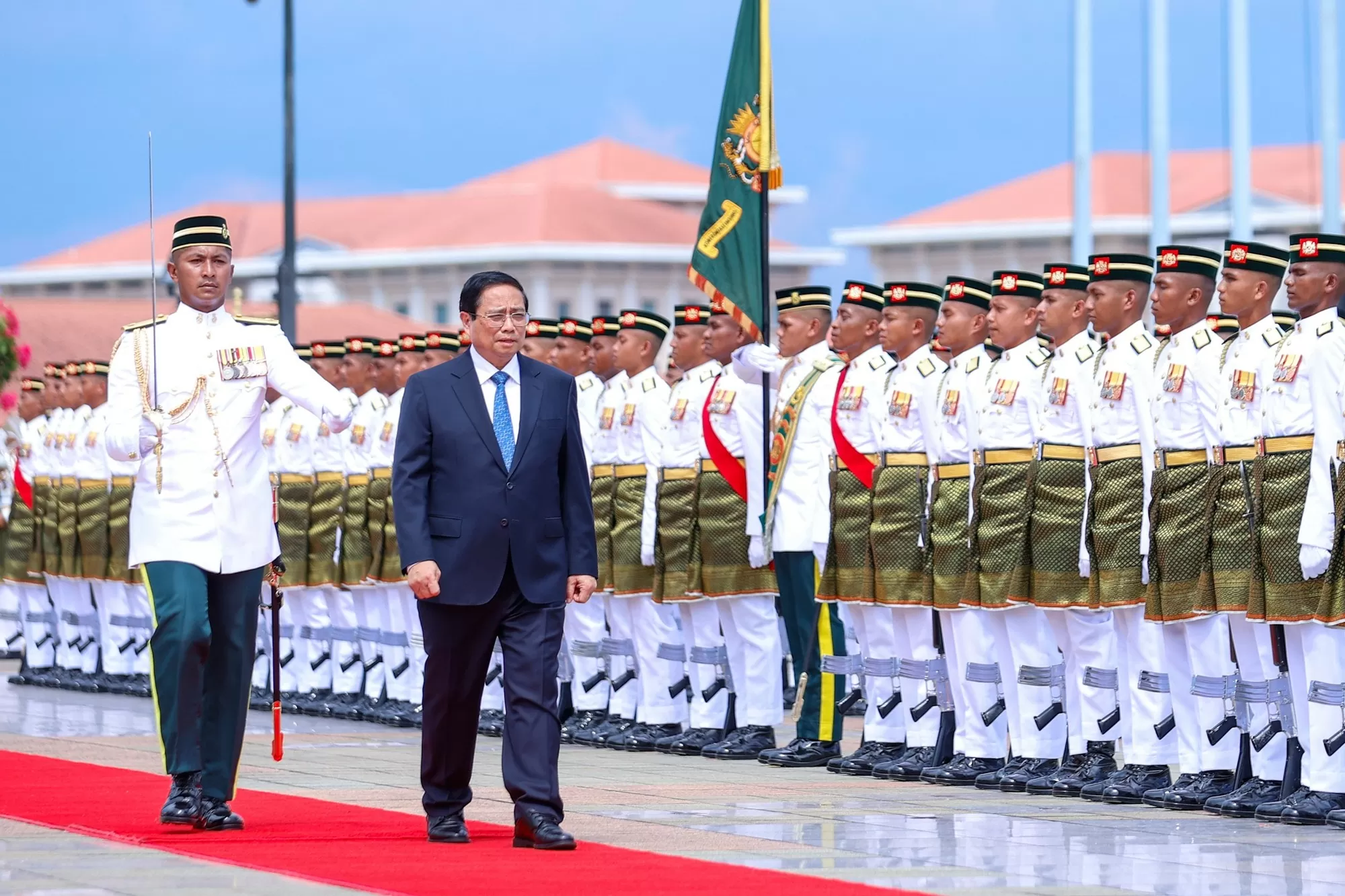 Ảnh: Hoạt động của Bộ trưởng Nguyễn Hồng Diên tại Malaysia