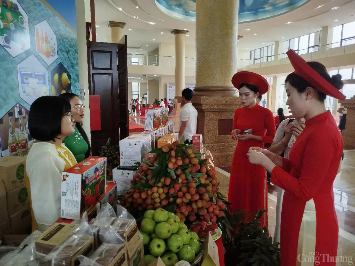 Món ăn đặc sắc được chế biến từ vải thiều Bắc Giang Món ăn đặc sắc được chế biến từ vải thiều Bắc Giang